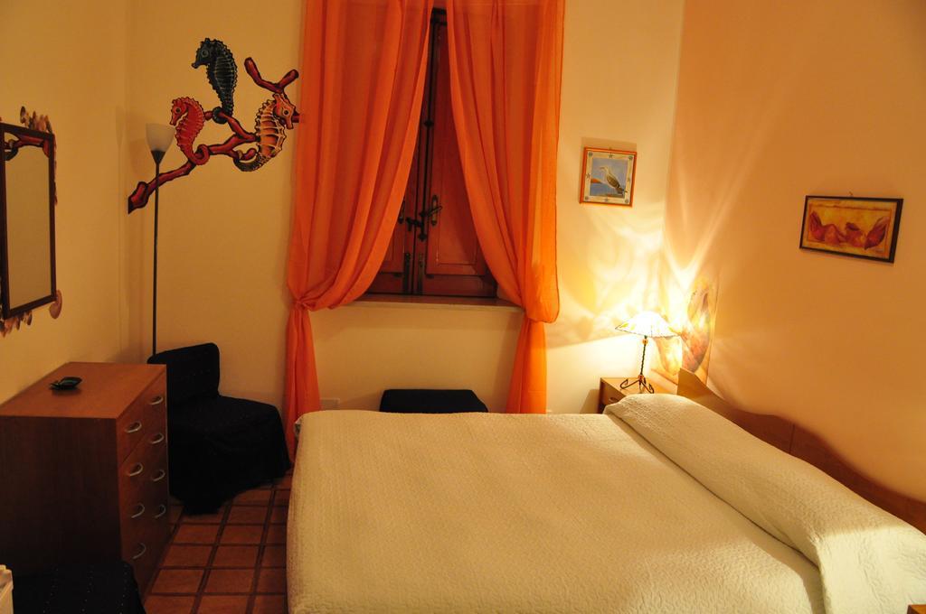 B&B Baia Delle Sirene Giardini Naxos Szoba fotó